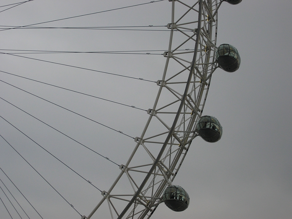 035 London Eye Wheel.jpg
